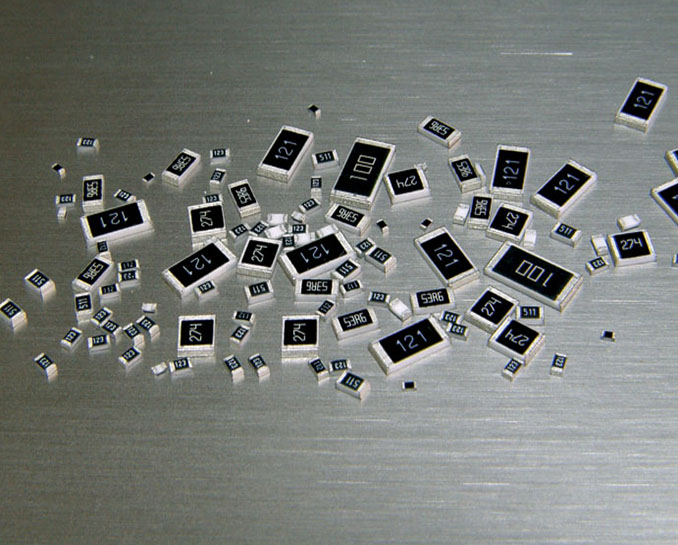 厚聲高精度薄膜晶片電阻TC系列